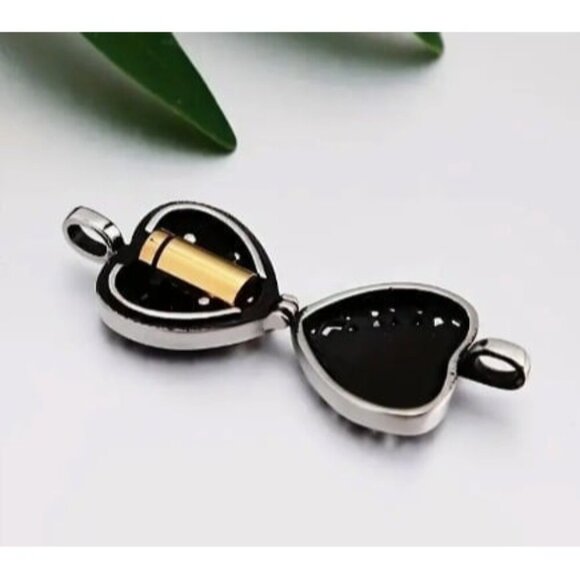 "Always In My Heart" Memory Heart Cremation Urn Pendant Necklace For Ashes - Picture 4 of 7